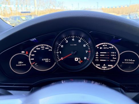 Used 2019 Porsche Cayenne image 18