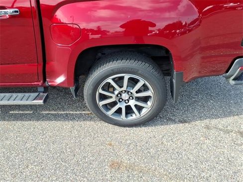 Used 2021 GMC Canyon Denali image 21