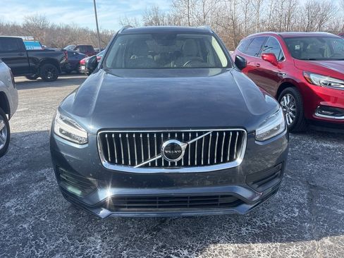 Used 2021 Volvo XC90 T6 Momentum image 7