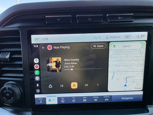 Used 2023 Ford F150 Lariat w/ Trailer Tow Package image 16