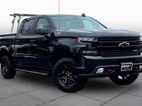 Used 2021 Chevrolet Silverado 1500 LT Trail Boss image 3