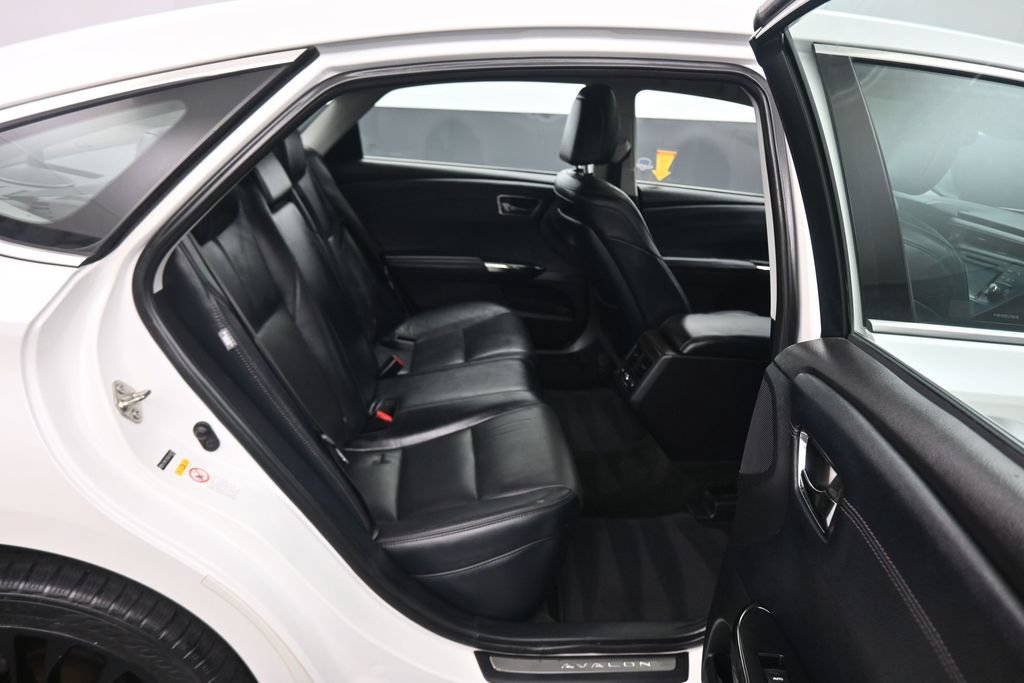 Used 2016 Toyota Avalon Limited w/ Toyota Safety Sense Package FWD image 38