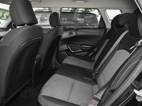 Used 2020 Kia Soul S FWD image 33