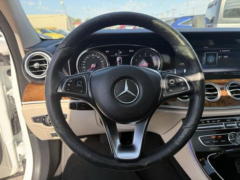 Used 2017 Mercedes-Benz E 300 image 11