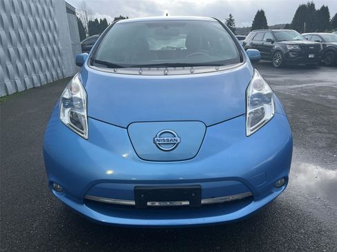 Used 2014 Nissan Leaf SV w/ LED & Quick Charge Package image 3