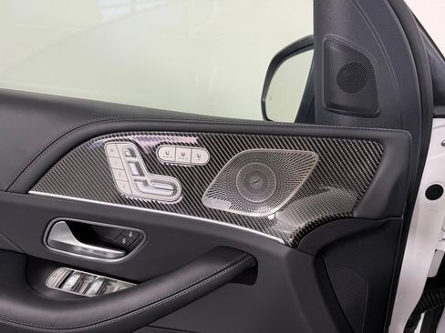 Used 2025 Mercedes-Benz GLS 63 AMG 4MATIC image 20