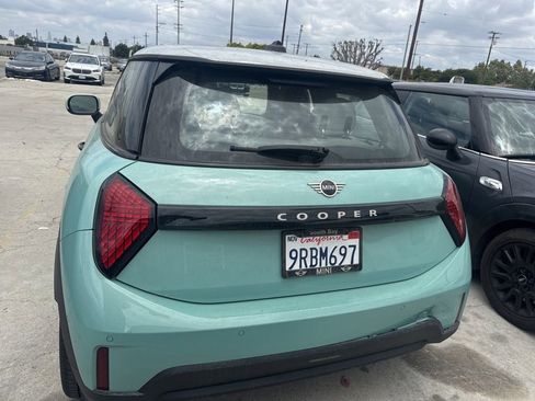 Used 2025 MINI Cooper 2-Door Hardtop FWD image 3