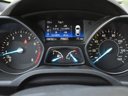 Used 2018 Ford Escape SE w/ SE Sync 3 Package AWD/4WD image 28
