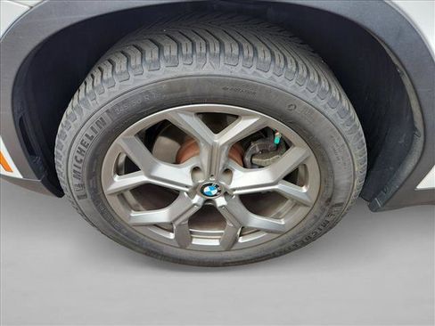 Used 2021 BMW X3 xDrive30i w/ Convenience Package AWD/4WD image 3
