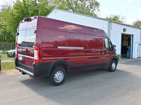 Used 2023 RAM ProMaster 2500 w/ Driver Convenience Group FWD image 8