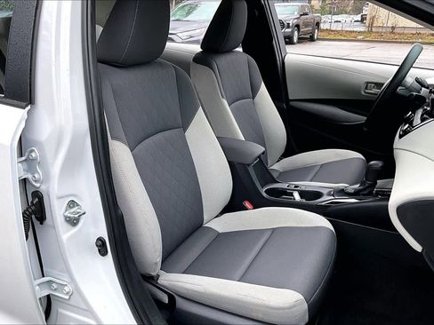 Certified 2024 Toyota Corolla LE image 9