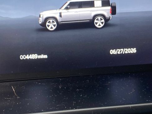 Used 2026 Land Rover Defender 110 X-Dynamic SE AWD/4WD image 8