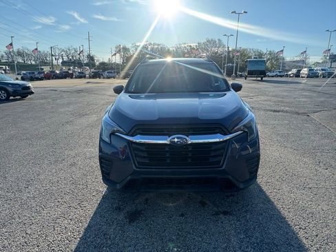 Used 2025 Subaru Ascent Premium image 2