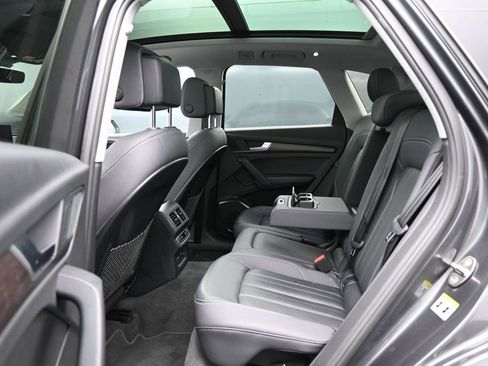 Used 2022 Audi Q5 2.0T Premium w/ Convenience Package AWD/4WD image 24