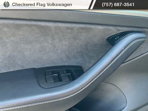 Used 2021 Tesla Model 3 Standard Range Plus RWD image 16