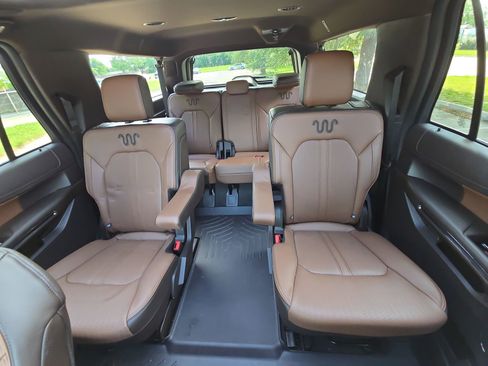 Used 2024 Ford Expedition Max King Ranch image 23