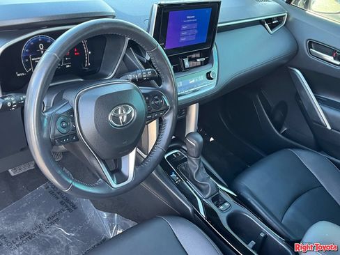 Certified 2023 Toyota Corolla Cross XLE w/ Convenience Package FWD image 20