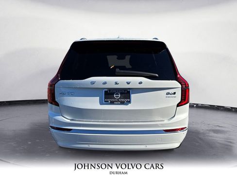 New 2026 Volvo XC90 B6 Plus w/ Protection Package Premier AWD/4WD image 4