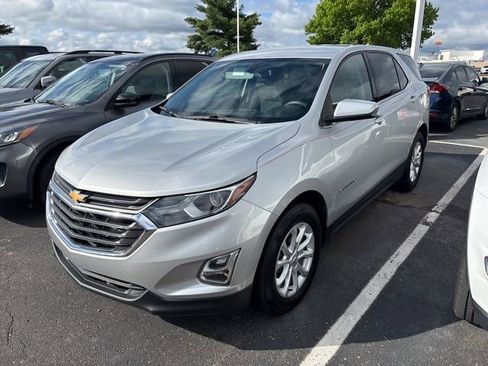 Used 2019 Chevrolet Equinox LT FWD image 3