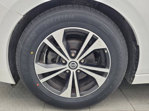 Used 2023 Nissan Sentra SV FWD image 31