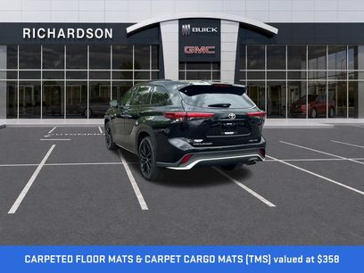 Used 2023 Toyota Highlander XSE