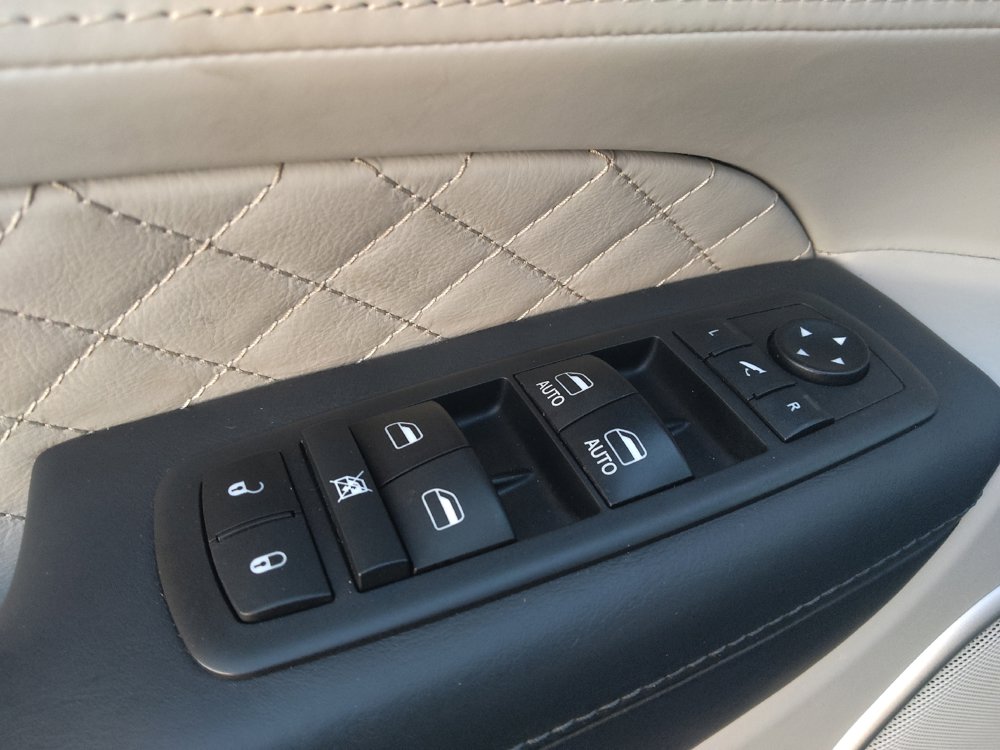 Used 2018 Jeep Grand Cherokee Summit AWD/4WD image 27