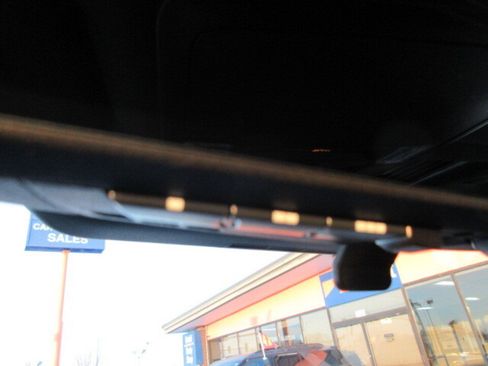 Used 2025 Toyota Tacoma TRD Off-Road image 31