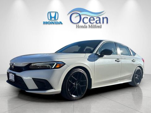 Used 2023 Honda Civic Sport image 7