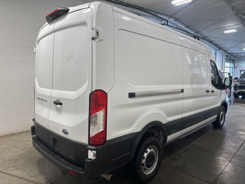 Used 2025 Ford Transit 250 148 Medium Roof RWD image 4