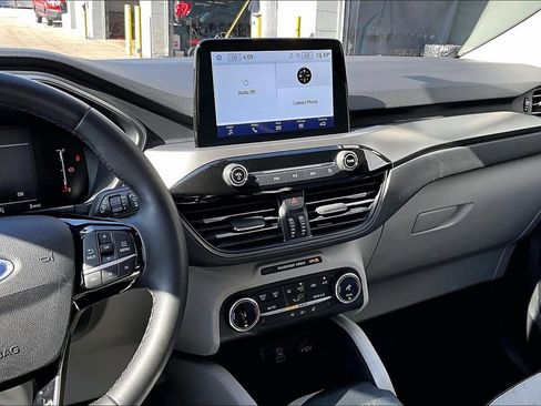 Used 2023 Ford Escape Active AWD/4WD image 6