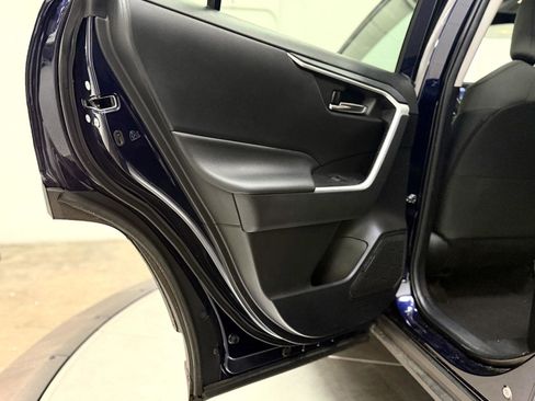 Used 2021 Toyota RAV4 XLE w/ Carpet Mat Package (TMS) AWD/4WD image 14