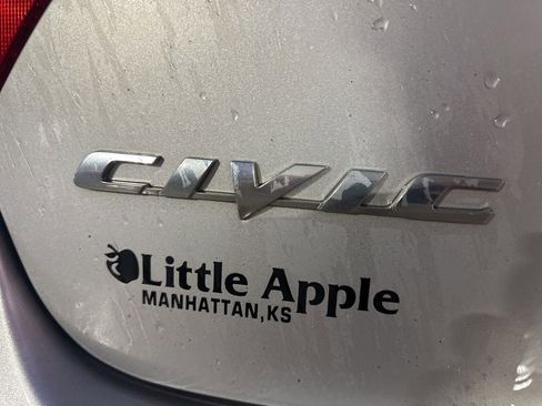 Used 2010 Honda Civic DX-VP image 14