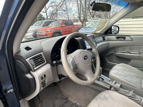 Used 2010 Subaru Forester 2.5X Premium image 46