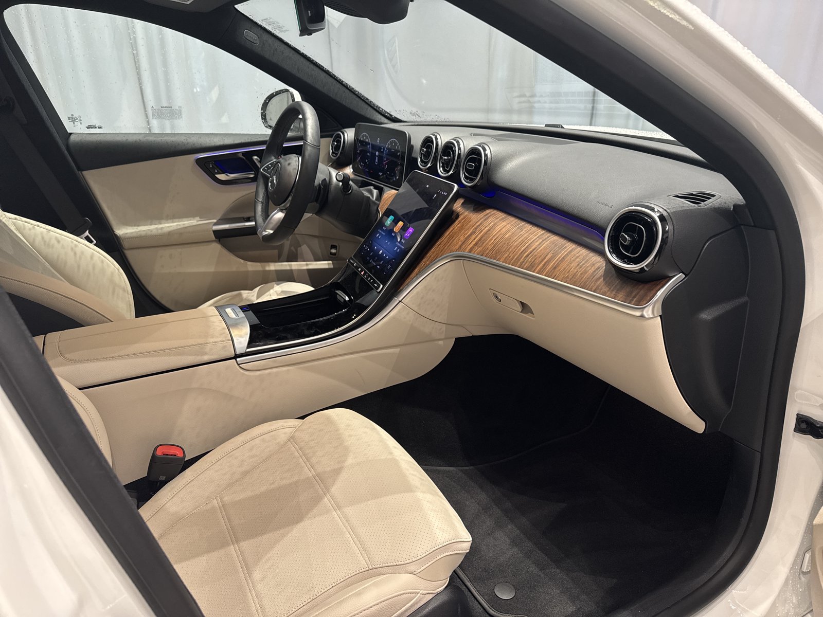 Used 2025 Mercedes-Benz C 300 4MATIC Sedan image 13