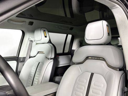 Used 2023 Rivian R1S Adventure AWD/4WD image 19