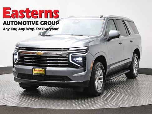Used 2025 Chevrolet Tahoe LT AWD/4WD image 1