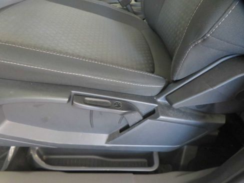 Used 2022 Ford Transit Connect XLT image 16