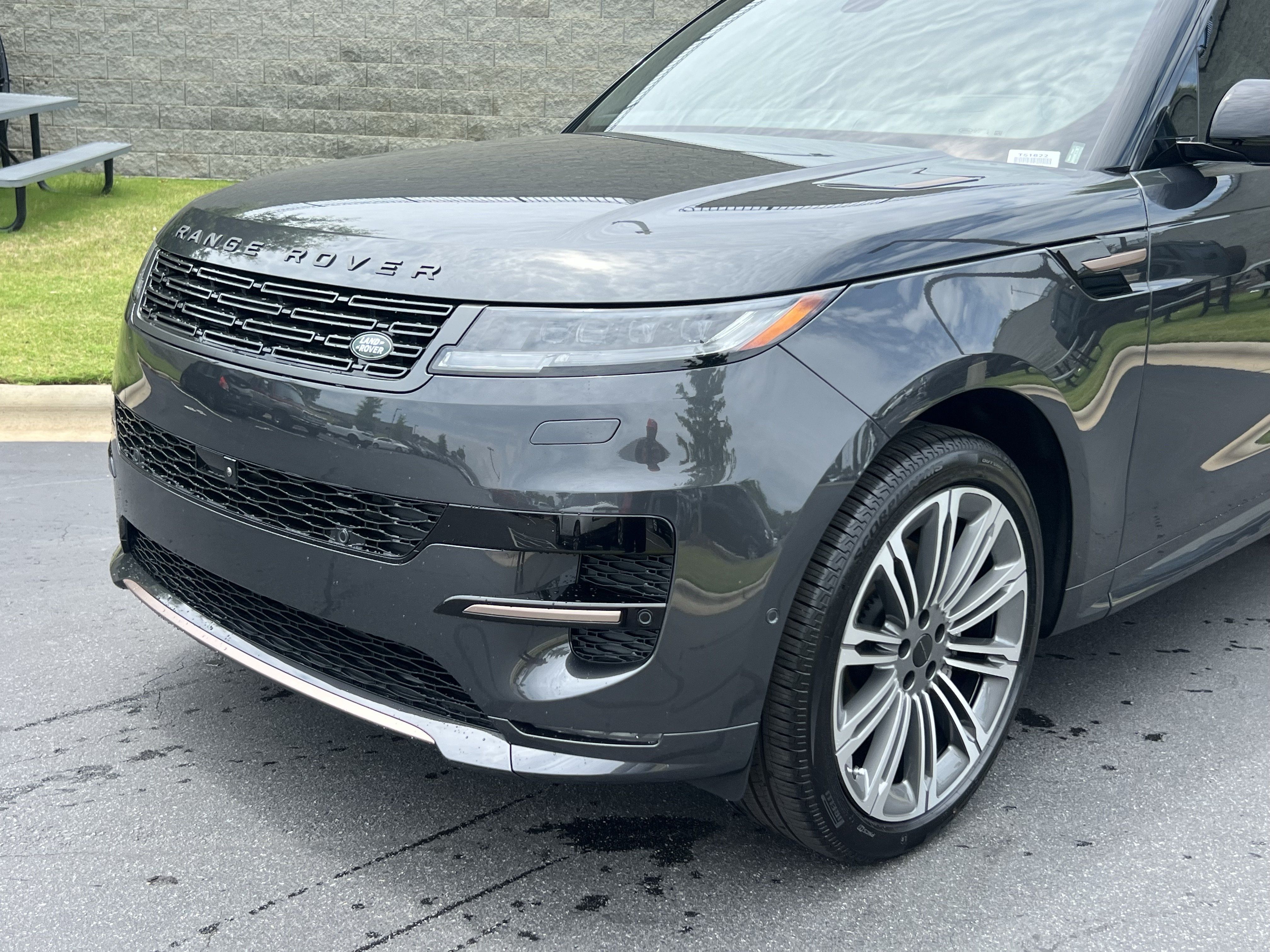 New 2026 Land Rover Range Rover Sport Dynamic SE AWD/4WD image 11