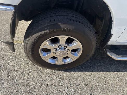 Used 2024 RAM 2500 Big Horn image 10