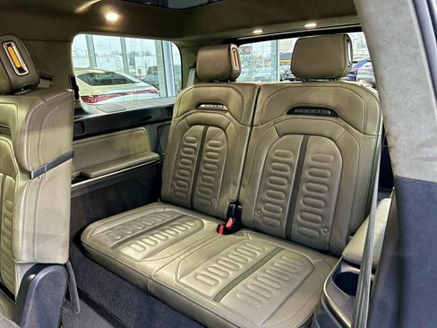 Used 2023 Rivian R1S Launch Edition image 17