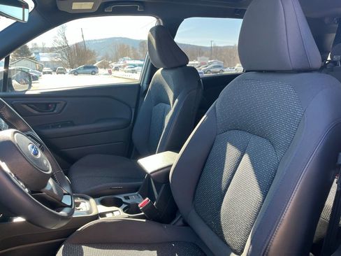 Used 2025 Subaru Forester Premium w/ Protection Package (1PH) AWD/4WD image 9