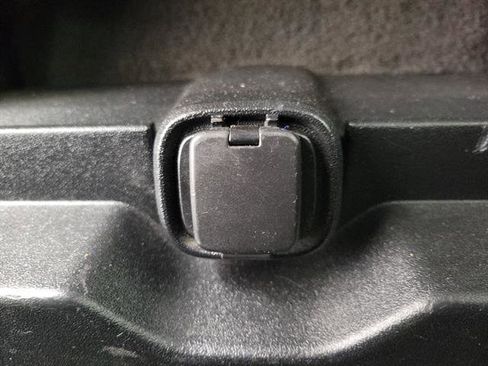 Used 2018 Ford F250 XLT w/ XLT Premium Package image 16