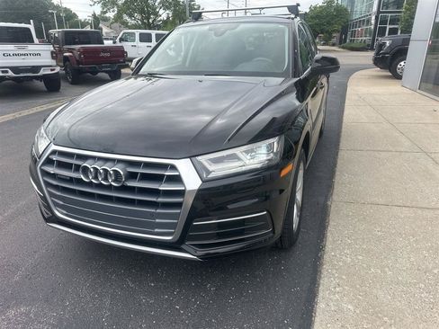 Used 2020 Audi Q5 2.0T Premium Plus w/ Premium Plus Package AWD/4WD image 7