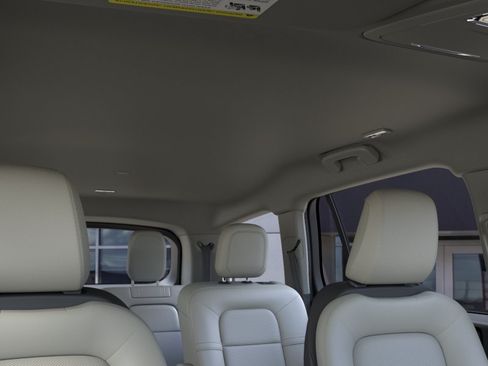 New 2026 Lincoln Aviator AWD w/ Jet Appearance Package image 45