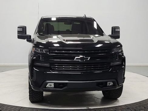 Used 2022 Chevrolet Silverado 1500 RST w/ Z71 Off-Road Package AWD/4WD image 2