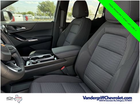 New 2026 Chevrolet Equinox LT w/ Safety and Technology Package FWD image 18