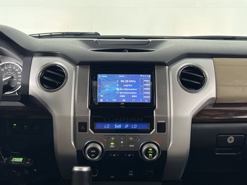 Used 2014 Toyota Tundra Limited w/ Limited Premium Package RWD image 17