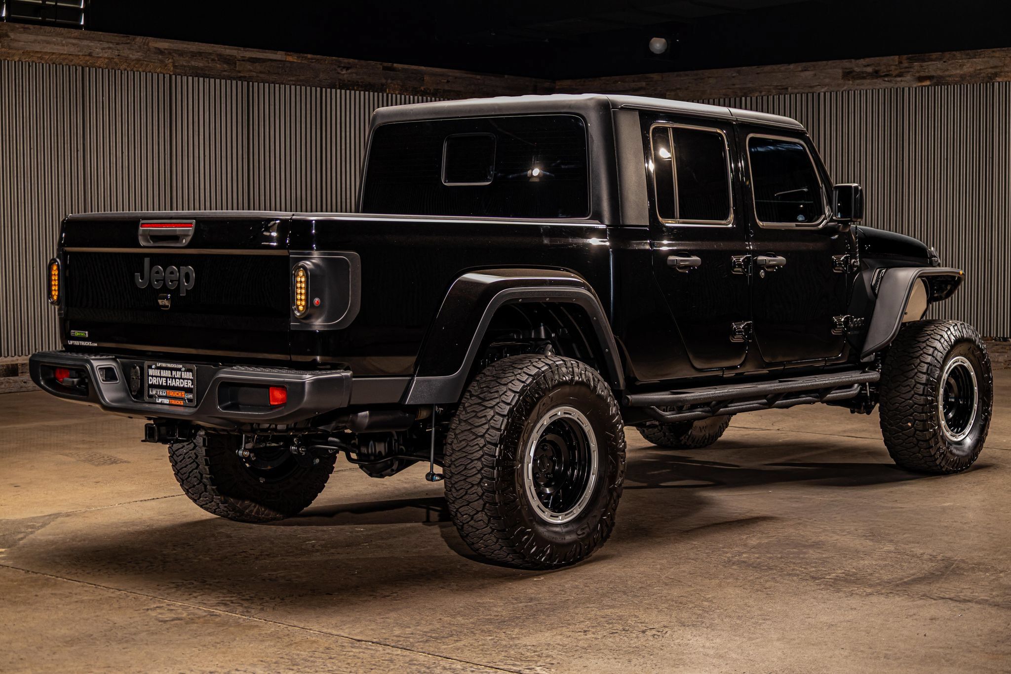 Used 2023 Jeep Gladiator Sport AWD/4WD image 9