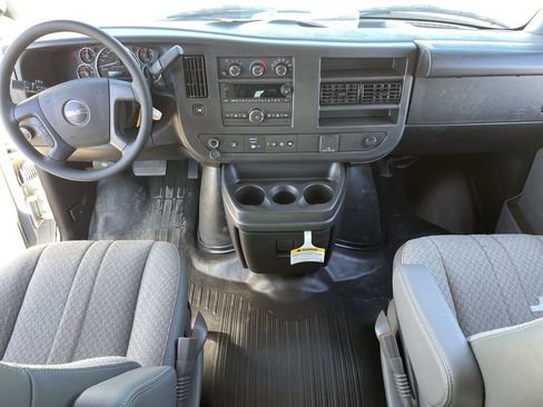 New 2025 GMC Savana 2500 Extended w/ Driver Convenience Package image 20