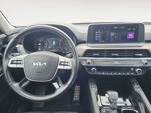Used 2022 Kia Telluride SX image 14